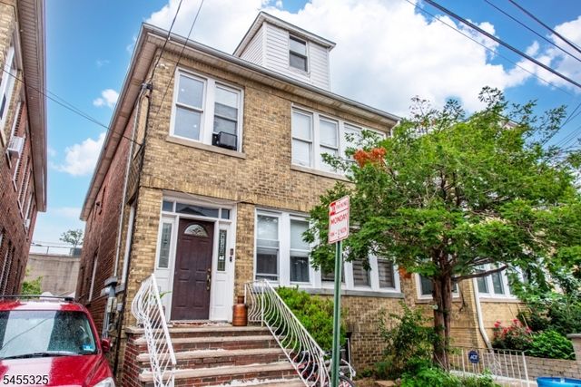 8312 1St Ave, North Bergen Twp., NJ 07047