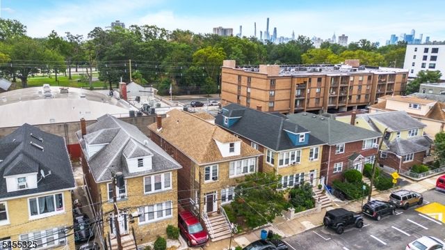 8312 1St Ave, North Bergen Twp., NJ 07047
