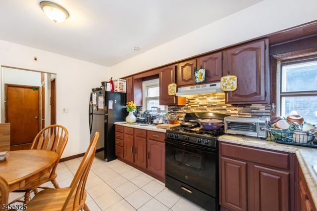 8312 1St Ave, North Bergen Twp., NJ 07047