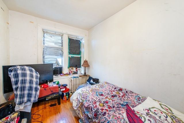 8312 1St Ave, North Bergen Twp., NJ 07047