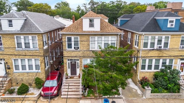 8312 1St Ave, North Bergen Twp., NJ 07047