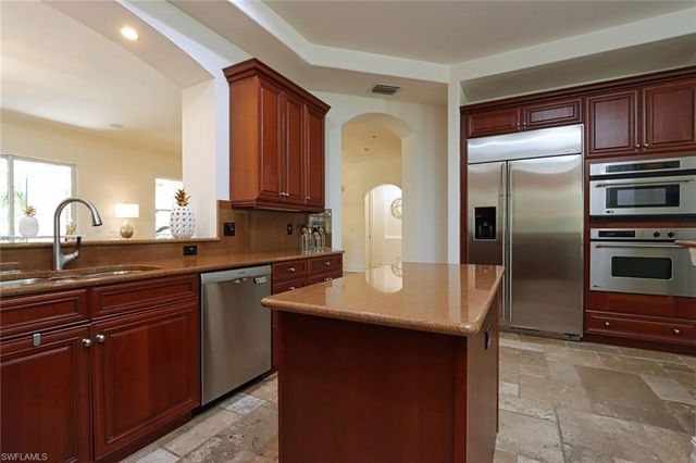 2868 Tiburon BLVD E 102, Naples, FL 34109