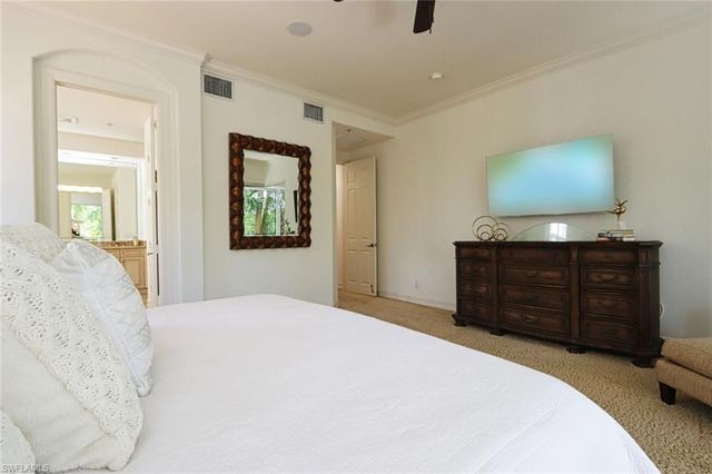 2868 Tiburon BLVD E 102, Naples, FL 34109