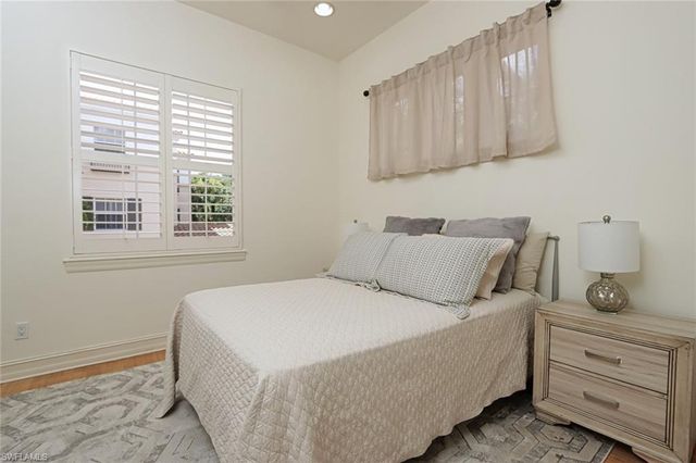 2868 Tiburon BLVD E 102, Naples, FL 34109