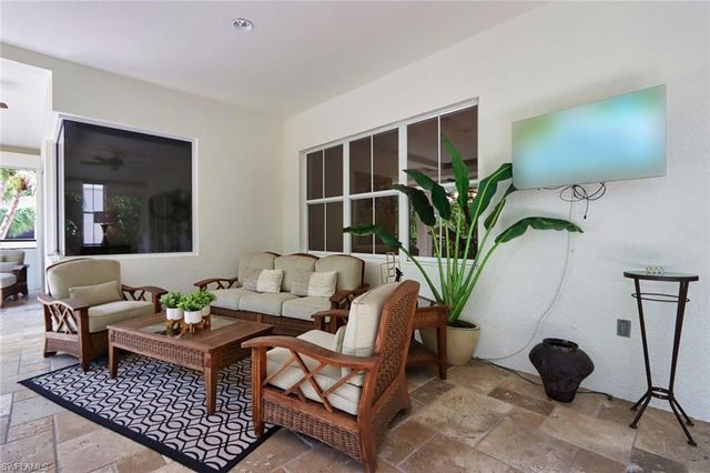 2868 Tiburon BLVD E 102, Naples, FL 34109