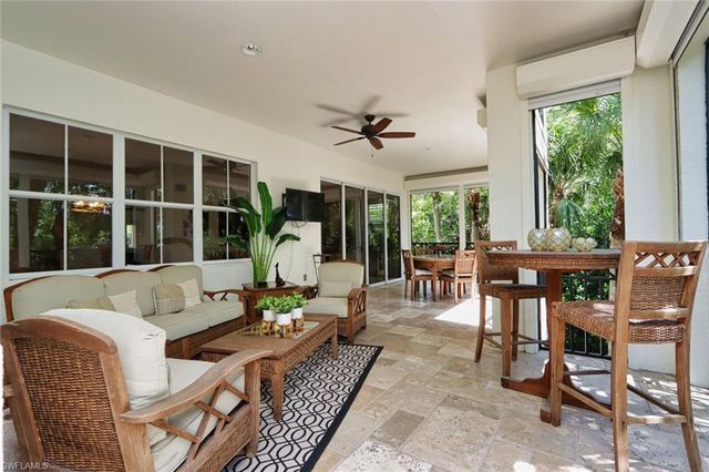2868 Tiburon BLVD E 102, Naples, FL 34109