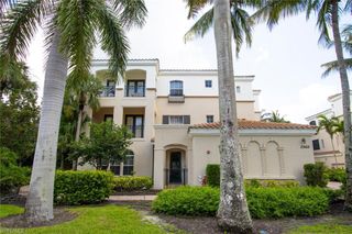 2868 Tiburon BLVD E 102, Naples, FL 34109