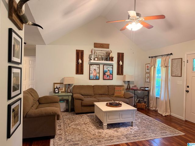102 WET CAT ROAD, Hayden, AL 35079