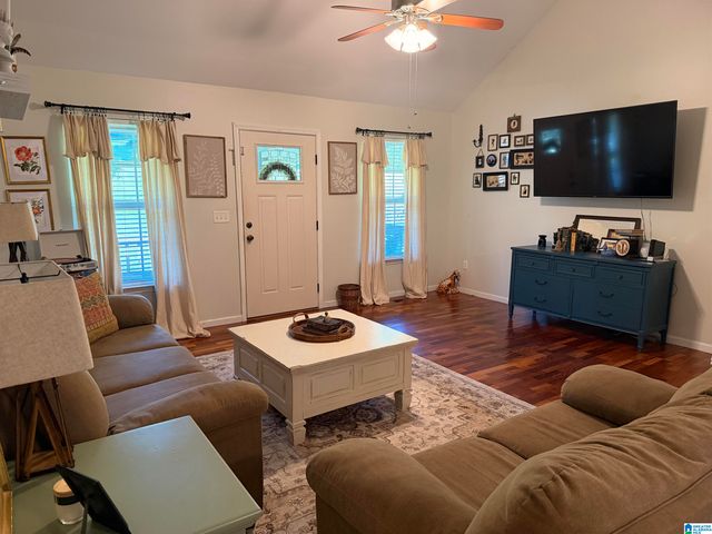 102 WET CAT ROAD, Hayden, AL 35079