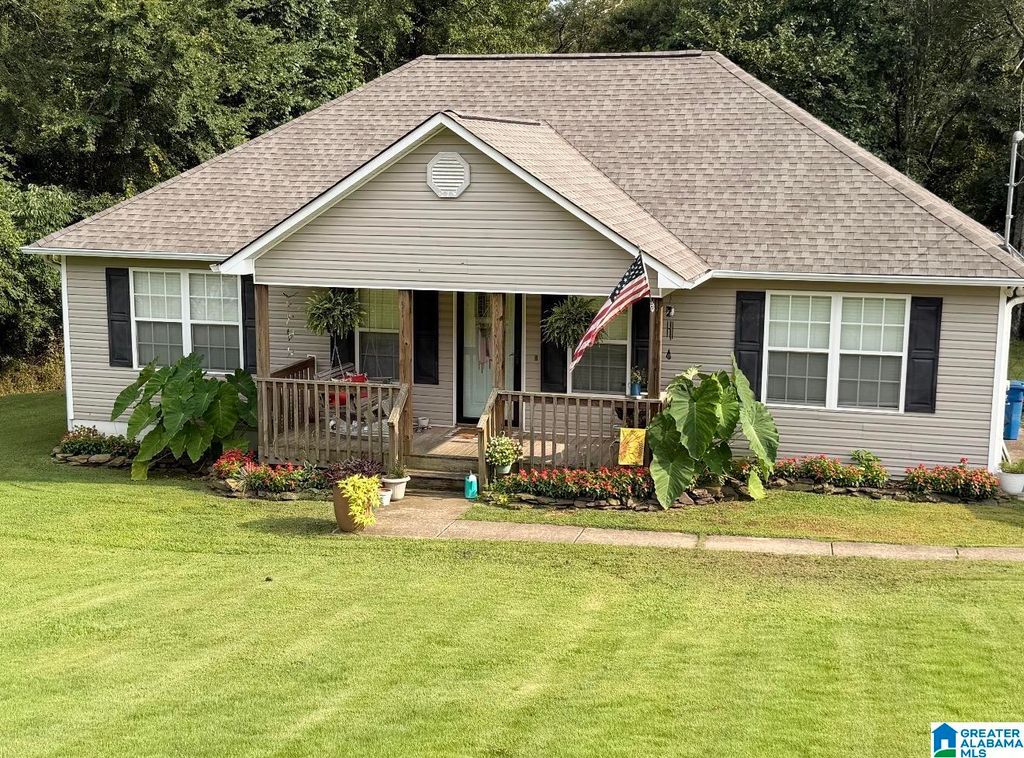 102 WET CAT ROAD, Hayden, AL 35079