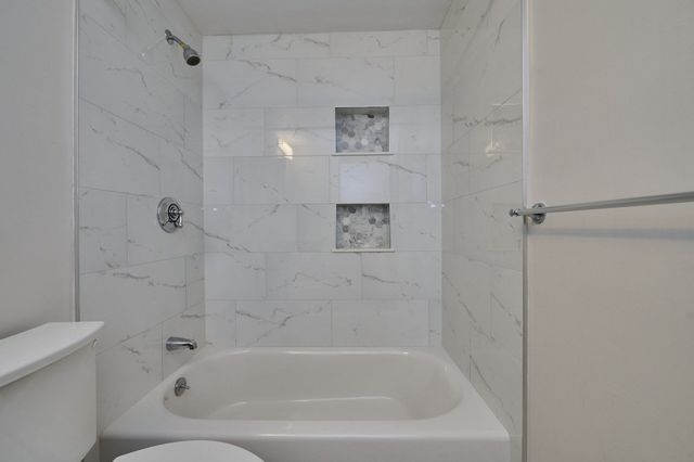 29 Harvard Ave. 37, Medford, MA 02155