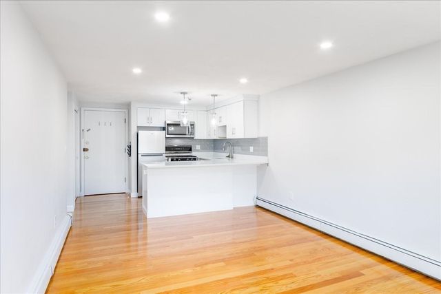 29 Harvard Ave. 37, Medford, MA 02155