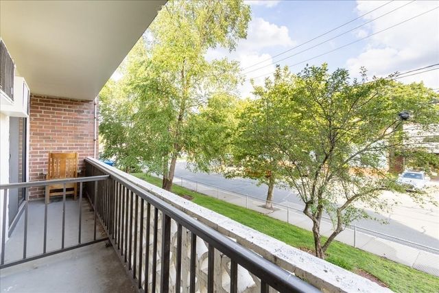 29 Harvard Ave. 37, Medford, MA 02155