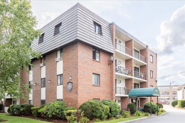 29 Harvard Ave. 37, Medford, MA 02155