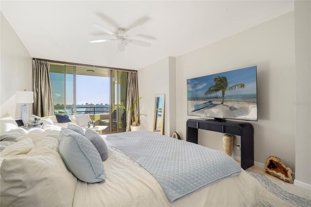 1255 N GULFSTREAM AVENUE 1407, Sarasota, FL 34236