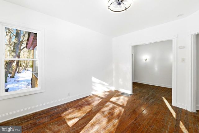 357 W 2ND ST, Moorestown, NJ 08057