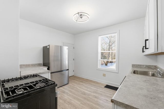 357 W 2ND ST, Moorestown, NJ 08057