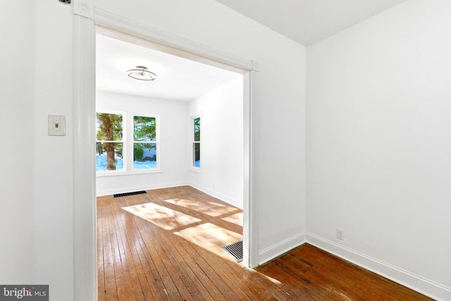 357 W 2ND ST, Moorestown, NJ 08057