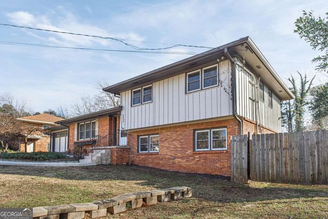 3823 Danbury Lane, Decatur, GA 30032