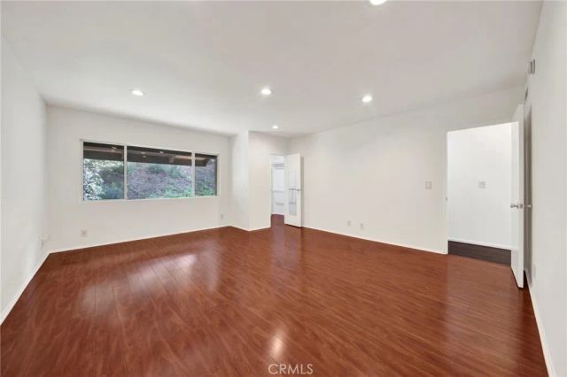 9745 Via Roma, Burbank, CA 91504
