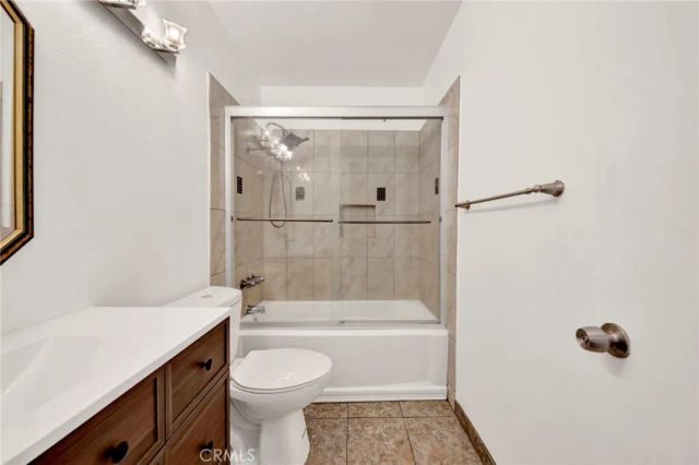9745 Via Roma, Burbank, CA 91504