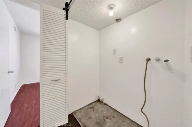 9745 Via Roma, Burbank, CA 91504