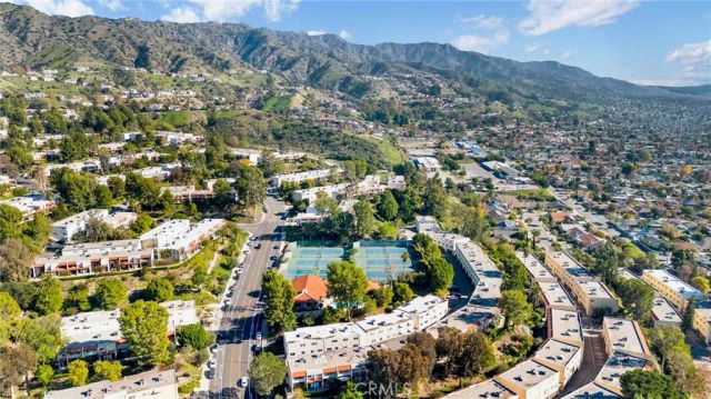 9745 Via Roma, Burbank, CA 91504