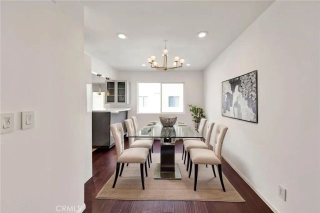 9745 Via Roma, Burbank, CA 91504