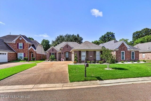 4957 Graham Lake Drive, Olive Branch, MS 38654