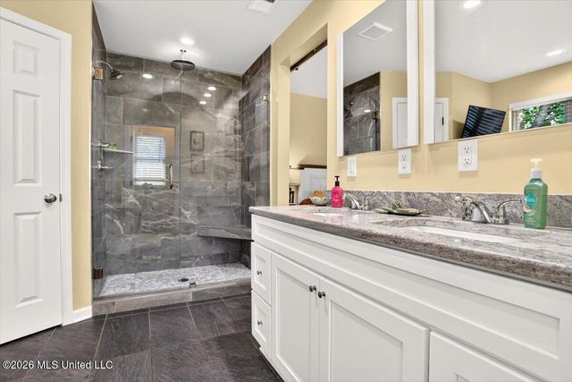 4957 Graham Lake Drive, Olive Branch, MS 38654