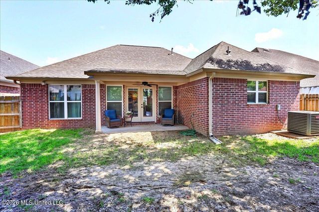 4957 Graham Lake Drive, Olive Branch, MS 38654