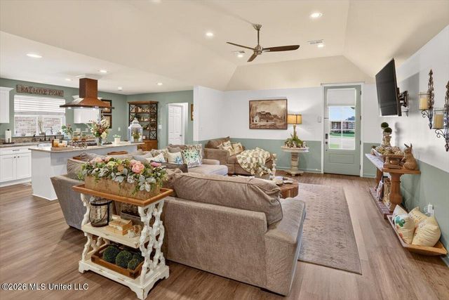 4957 Graham Lake Drive, Olive Branch, MS 38654