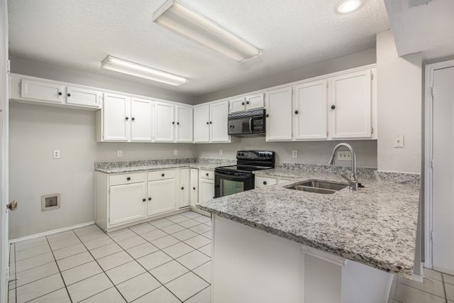 2921 Menlo Park Lane, Carrollton, TX 75007