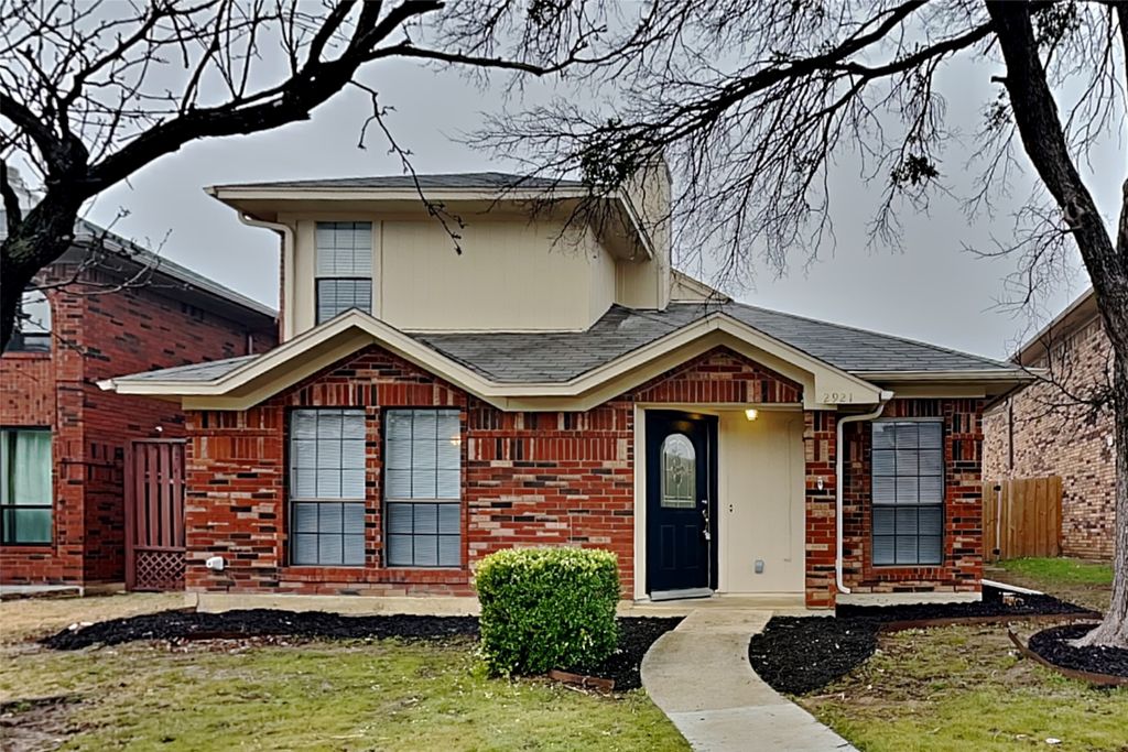 2921 Menlo Park Lane, Carrollton, TX 75007