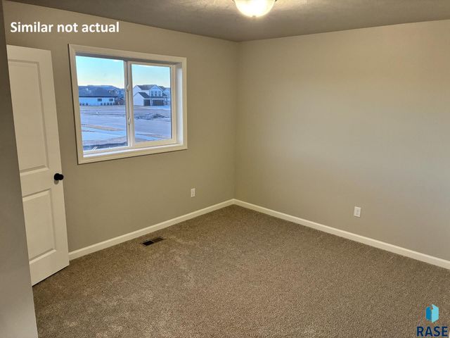 925 Estate St Street, Harrisburg, SD 57032