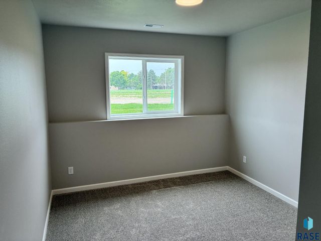925 Estate St Street, Harrisburg, SD 57032