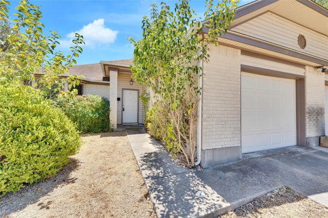 1207 Gingerlily CV A, Austin, TX 78745