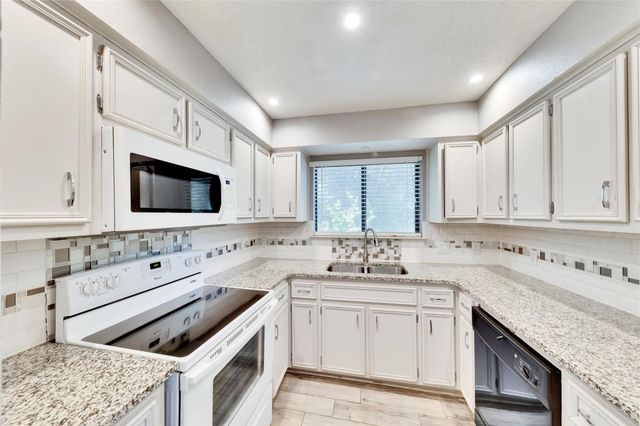 1207 Gingerlily CV A, Austin, TX 78745