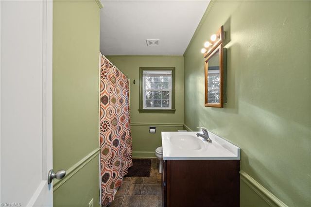 615 Corona Street, Winston-salem, NC 27103