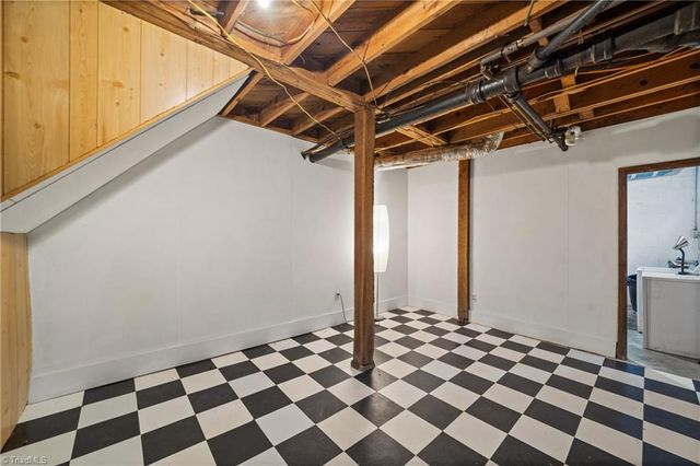 615 Corona Street, Winston-salem, NC 27103