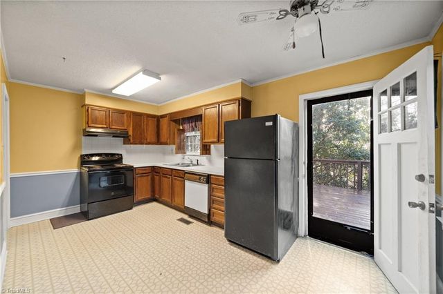 615 Corona Street, Winston-salem, NC 27103