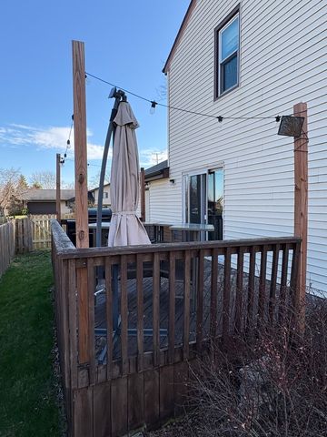 5524 W Shore Drive, Mchenry, IL 60050