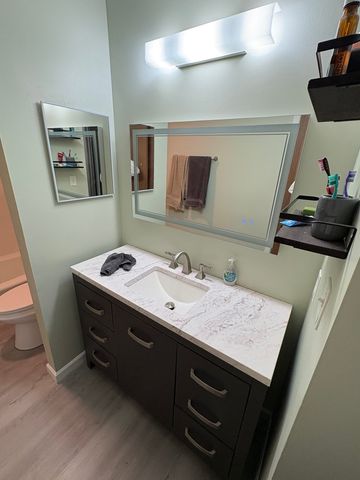 5524 W Shore Drive, Mchenry, IL 60050