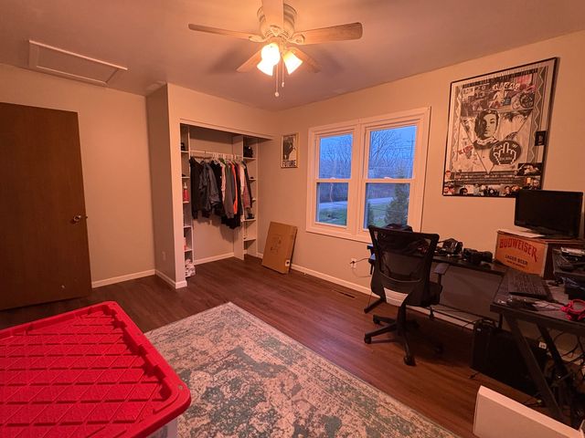 5524 W Shore Drive, Mchenry, IL 60050