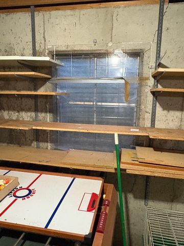 5524 W Shore Drive, Mchenry, IL 60050