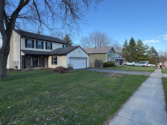 5524 W Shore Drive, Mchenry, IL 60050