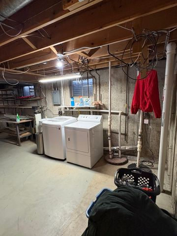 5524 W Shore Drive, Mchenry, IL 60050