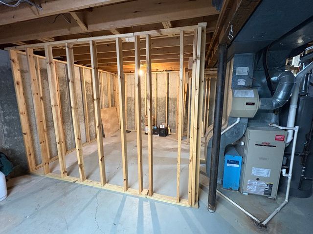 5524 W Shore Drive, Mchenry, IL 60050