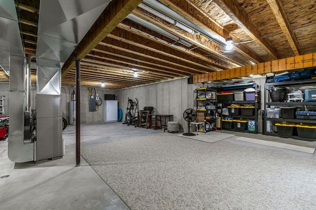 2934 E TURQUOISE LANE, Appleton, WI 54913