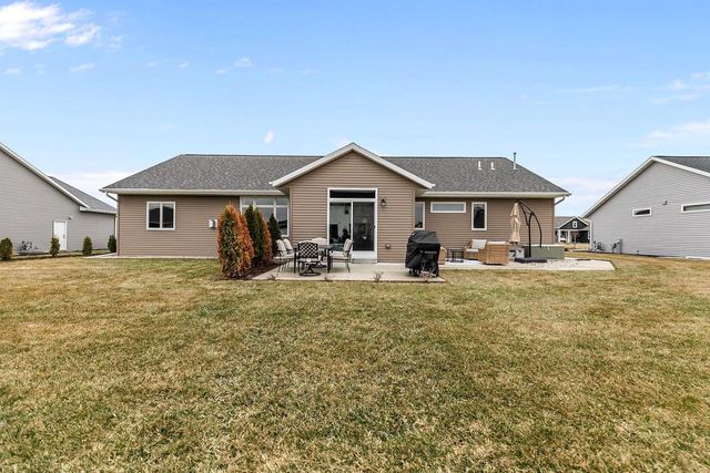 2934 E TURQUOISE LANE, Appleton, WI 54913